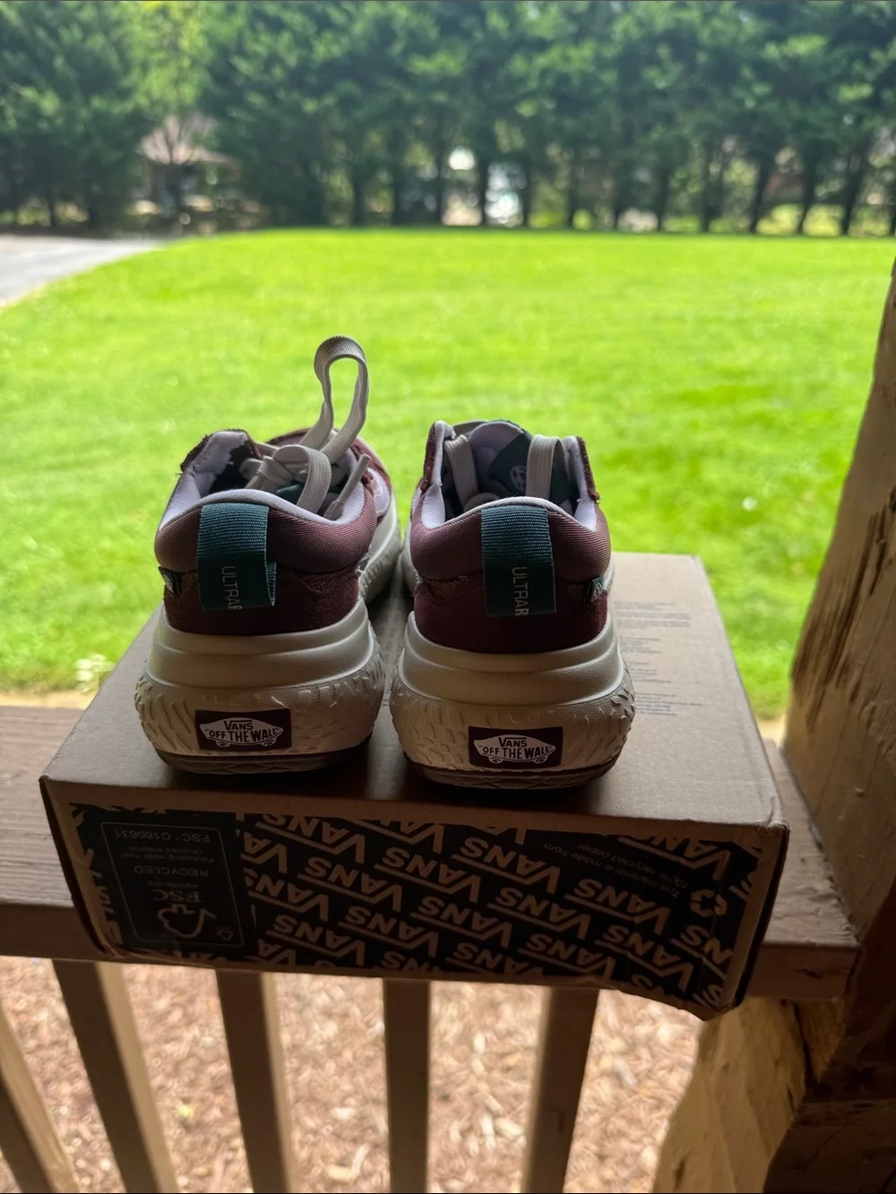 Vans ultra range Neo Vr3 Women’s Burgundy and White Low-Top Sneaker